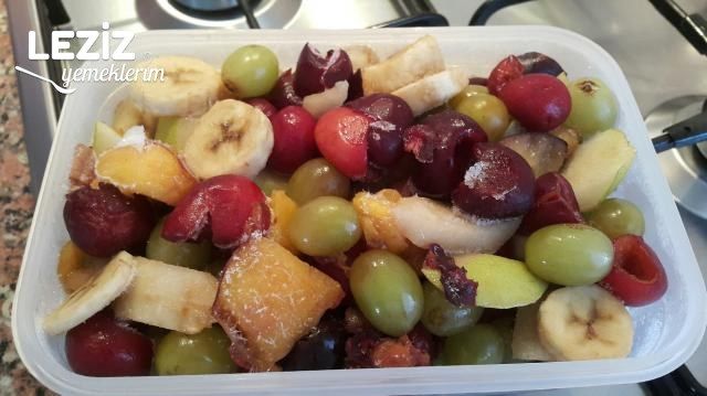 Meyveli Karışık Dondurma