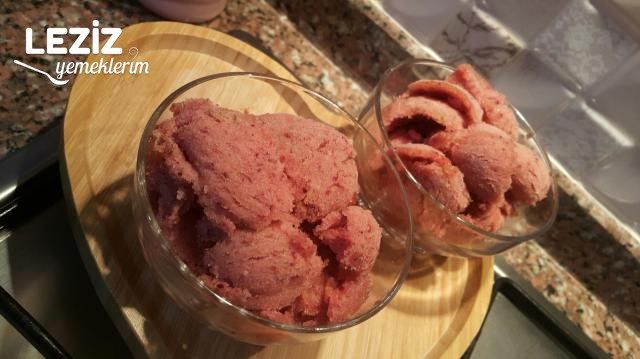 Meyveli Karışık Dondurma