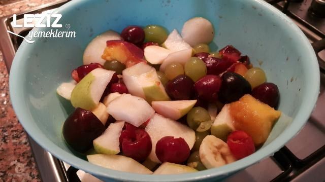 Meyveli Karışık Dondurma