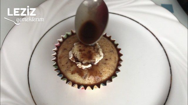 Tiramisu Dolgulu Cupcake