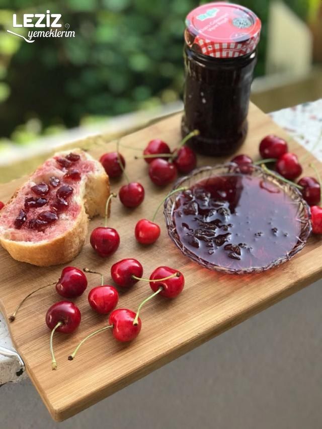 Tam Kıvamında Kiraz Reçeli