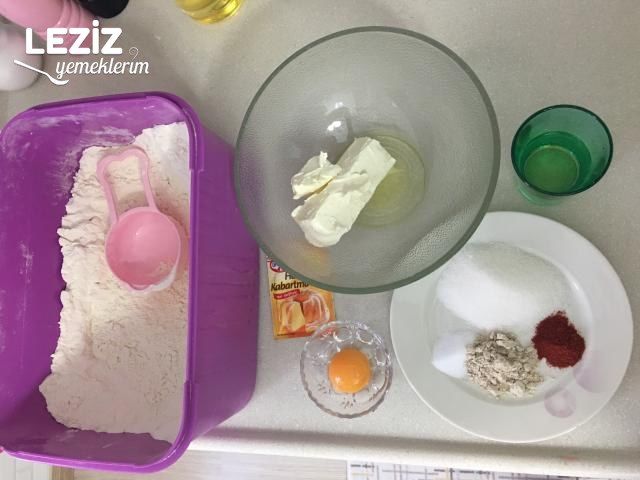 Tuzlu Pastane Kurabiyesi Nasıl Yapılır