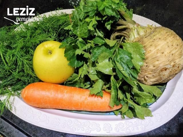 Havuçlu Elmalı Kereviz Salatası