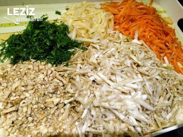 Havuçlu Elmalı Kereviz Salatası