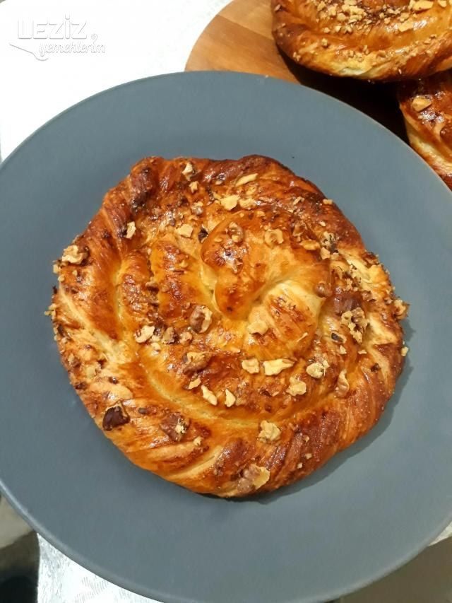 Pastane Usulü Tahinli Çörek