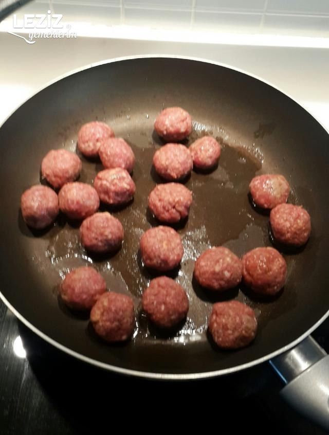 Güveçte Patatesli Köfte Tarifi