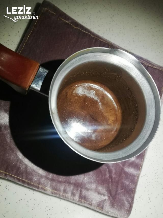 Damla Çikolatalı Türk Kahvesi Tarifi