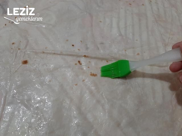 Milföy Tadında Çıtır Börek