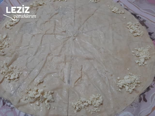 Milföy Tadında Çıtır Börek