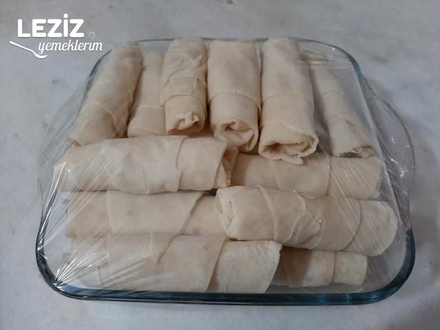 Milföy Tadında Çıtır Börek