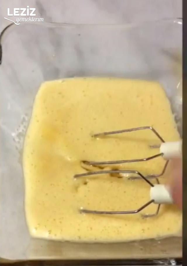 Bitter Çikolatalı Vişneli Kapkek