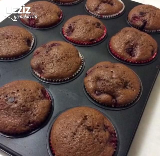 Bitter Çikolatalı Vişneli Kapkek