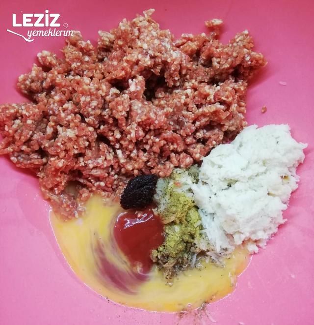 Pideli Köfte Nasıl Yapılır