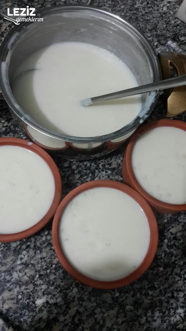 Fırın Sütlaç (Damak Çatlatan)