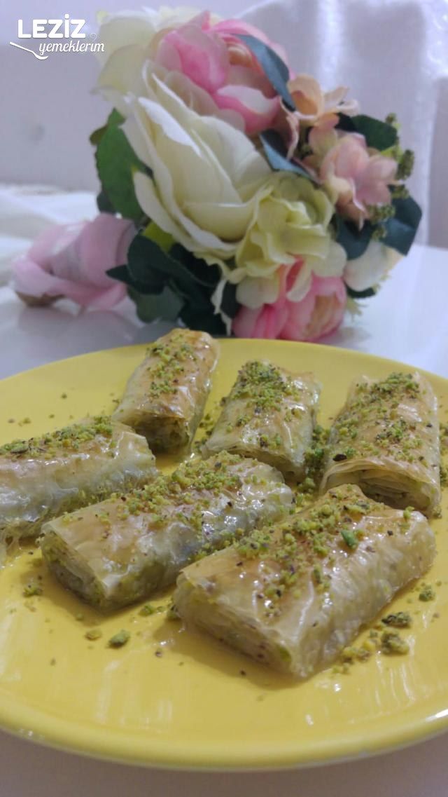 Fıstıklı Sarma Baklava (Pratik)
