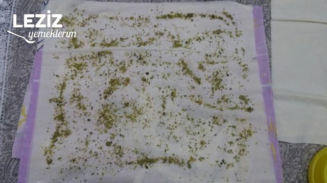 Fıstıklı Sarma Baklava (Pratik)