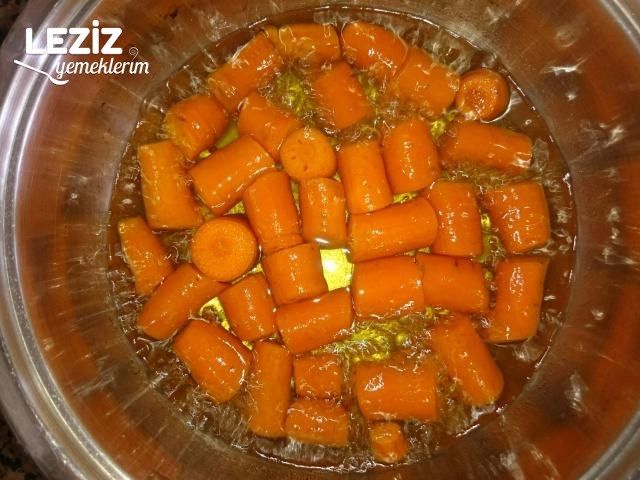 Bisküvili Havuçlu Pasta