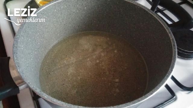 Yağlı Kırmızı Biber Turşusu Tarifi