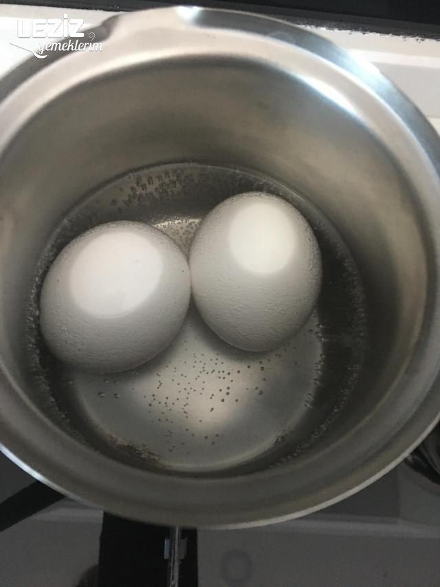 Pastırmalı Kaşarlı Yumurta