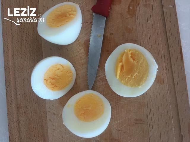 Pastırmalı Kaşarlı Yumurta