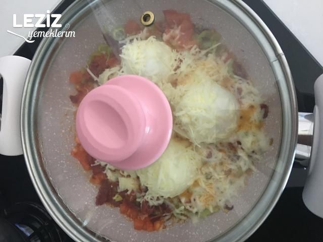 Pastırmalı Kaşarlı Yumurta