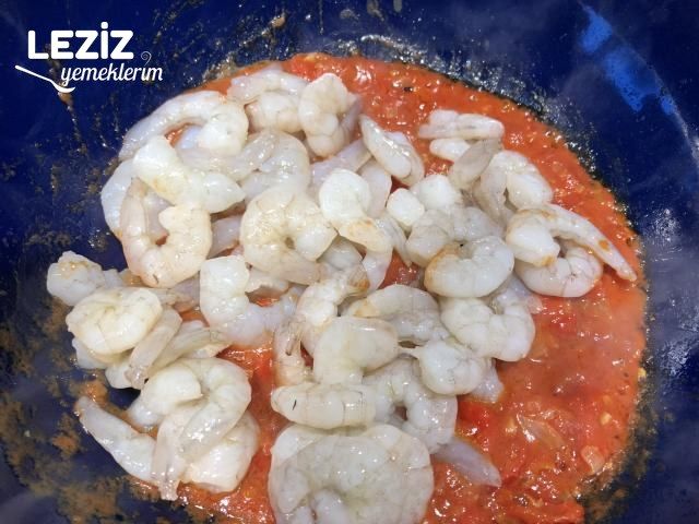 Karides Güveç Nasıl Yapılır