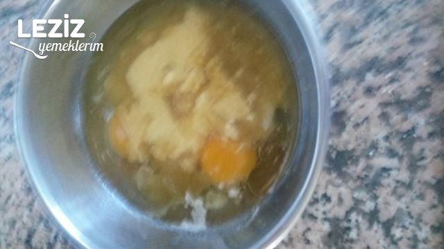 Vanilyalı Kesme İrmik Tatlısı