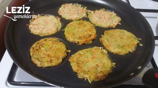 Sebzeli Mücver Tarifi (Nefis - Mutlaka Deneyin)