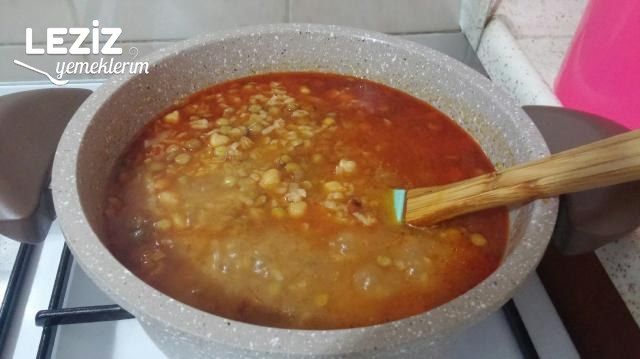 Besleyici Ve Doyurucu Köy Çorbası