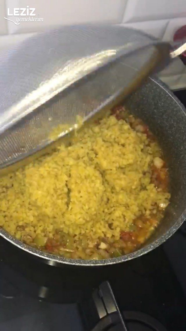 Sebzeli Bulgur Pilavı Nasıl Yapılır