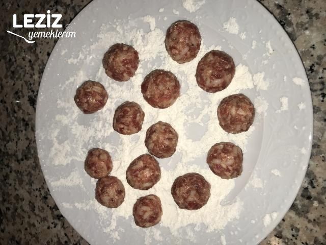 Terbiyeli Ekşili Sulu Köfte