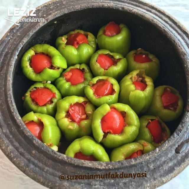 Güveçte Etli Biber Dolması