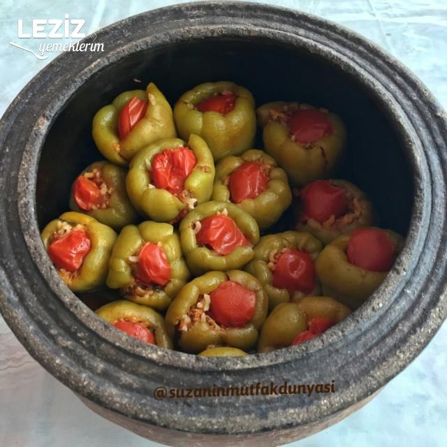 Güveçte Etli Biber Dolması
