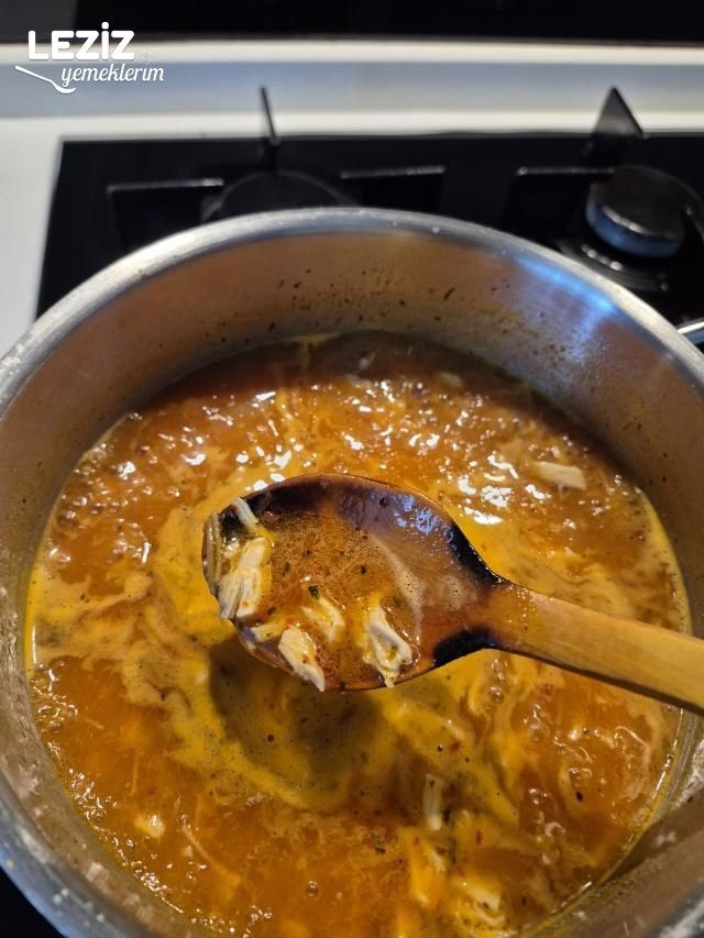 Tarhanalı Şehriye Çorbası Nasıl Yapılır