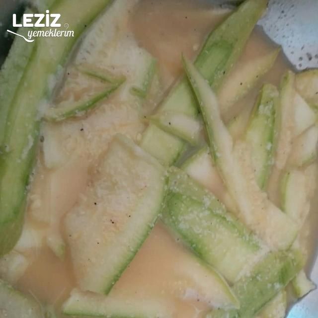 Kabak Sıyırma Salatası