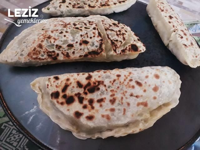 Ispanaklı Sac Böreği (Adana Usulü)