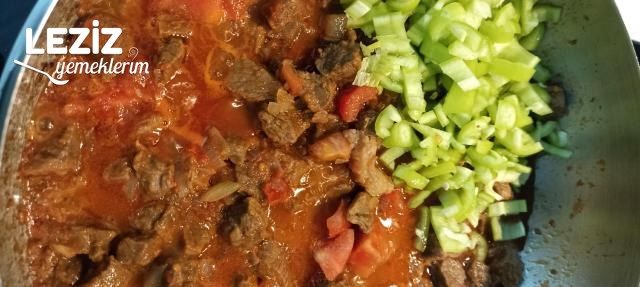 İslim Kebabı (Kuşbaşı Etli)