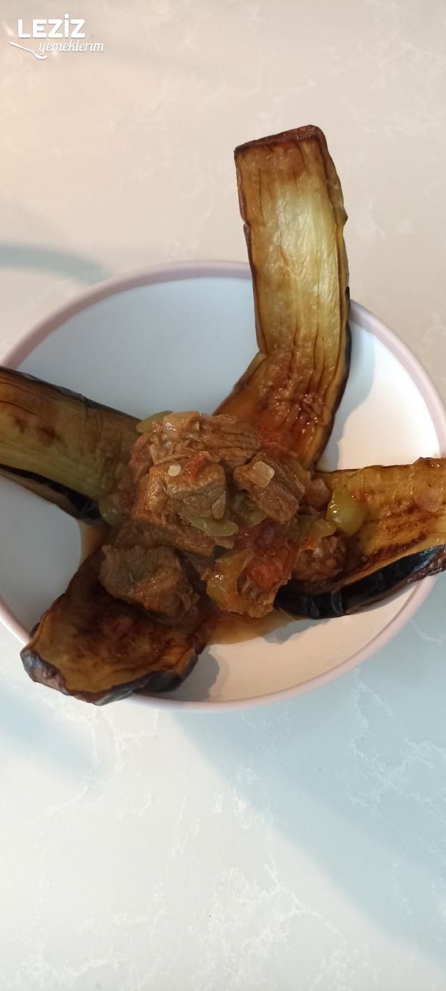 İslim Kebabı (Kuşbaşı Etli)