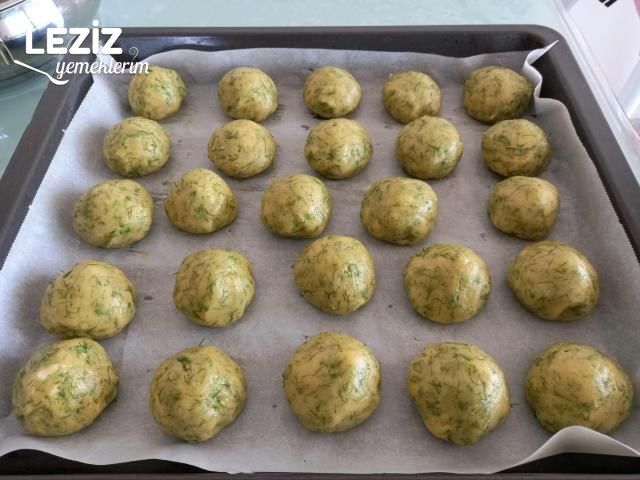 Kremalı Kıyır Kıyır Dereotlu Poğaça