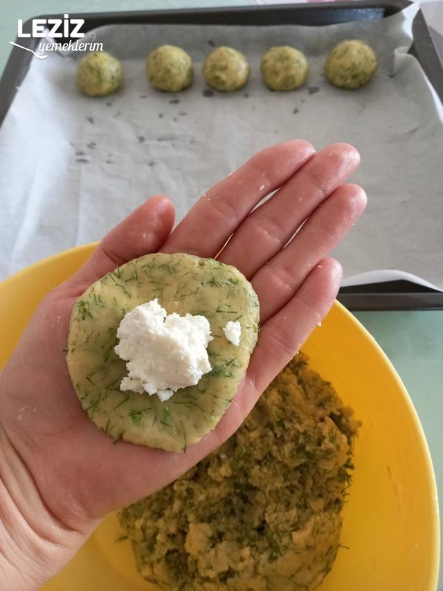 Kremalı Kıyır Kıyır Dereotlu Poğaça