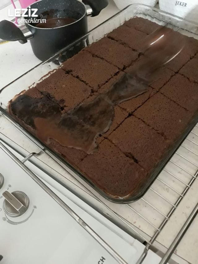 Islak Kek (Aşama Aşama Anlatım)