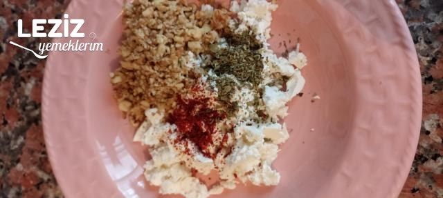 Peynirli Kapya Biber Sarması