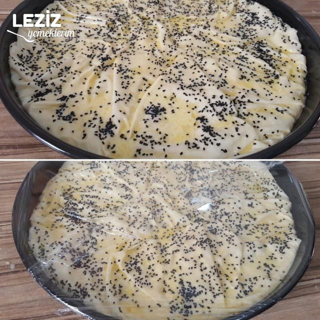 Şahane Tepsiye Sığmayan Börek (Su Böreği Tadında)