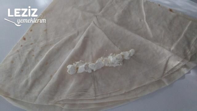 Peynirli Çıtır Börek Nasıl Yapılır