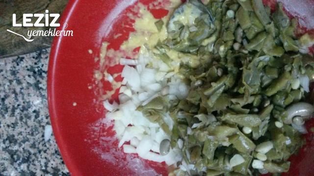 Taze Fasulyeli Tava Böreği