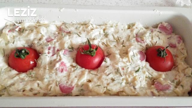 Harika Sosisli Patatesli Tuzlu Kek