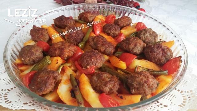 Fırında Pratik Köfte Patates