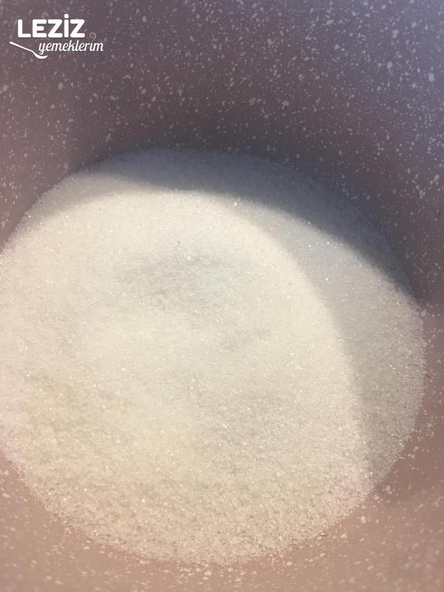 Sütlü Karemela Tatlısı