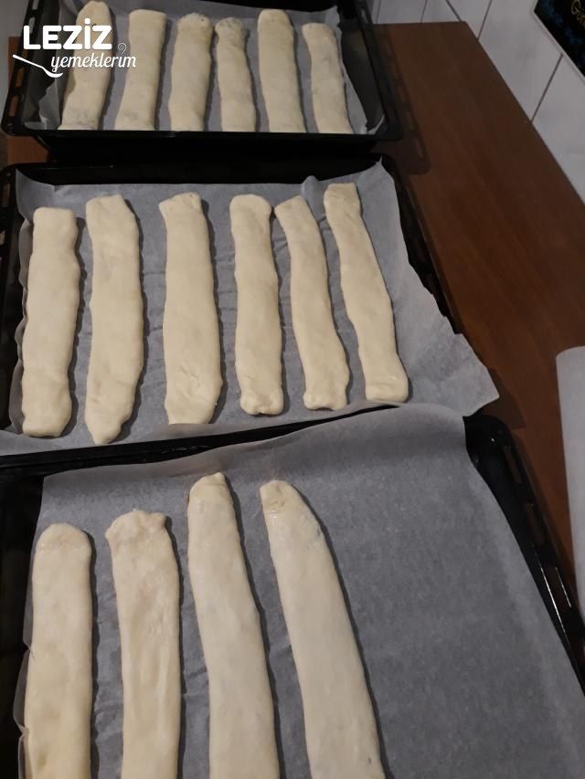Peynirli Ve Kıymalı Kır Pidesi