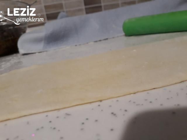 Peynirli Ve Kıymalı Kır Pidesi